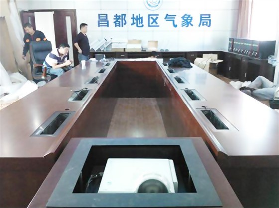 油漆會(huì)議桌