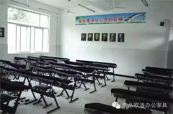 &ldquo;災(zāi)后重建 精準(zhǔn)扶貧 春暖童心&rdquo;-壹品歐迪辦公家具在行動(dòng)！