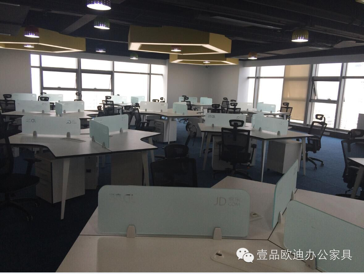 這樣的辦公環(huán)境就算加班都興奮！-壹品歐迪工程案例