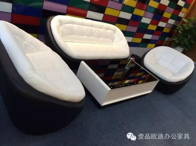 【央視新聞客戶端】京東JD讓老百姓放心網(wǎng)購，壹品歐迪讓京東JD綠色辦公