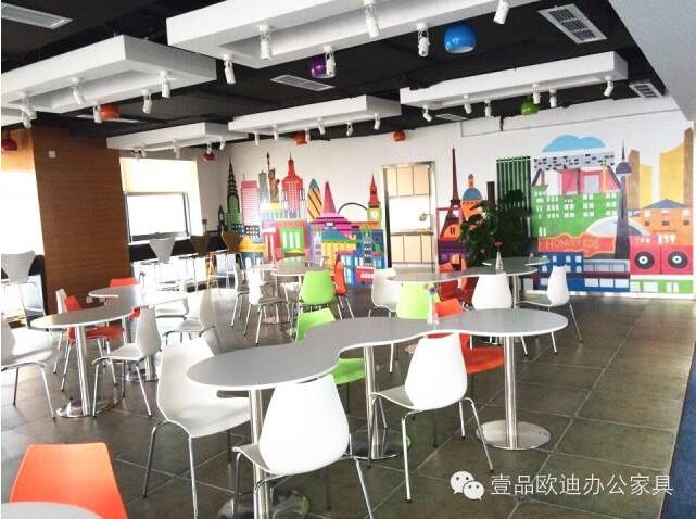 【央視新聞客戶端】京東JD讓老百姓放心網(wǎng)購，壹品歐迪讓京東JD綠色辦公