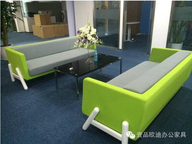 【央視新聞客戶端】京東JD讓老百姓放心網(wǎng)購，壹品歐迪讓京東JD綠色辦公