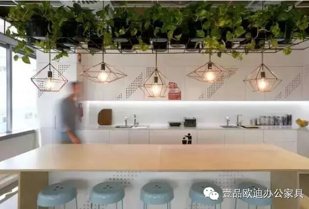 為什么辦公室里一定要養(yǎng)植物？-壹品歐迪辦公家具