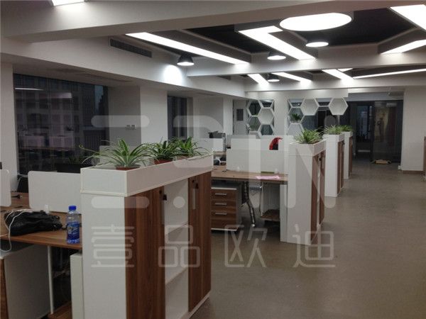 重慶紫荊醫(yī)療辦公家具-壹品歐迪職員辦公桌 重慶紫荊醫(yī)療辦公家具-壹品歐迪職員辦公桌