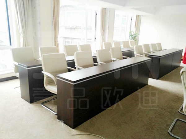 壹品歐迪企業(yè)辦公家具工程案例之內(nèi)江公交集團